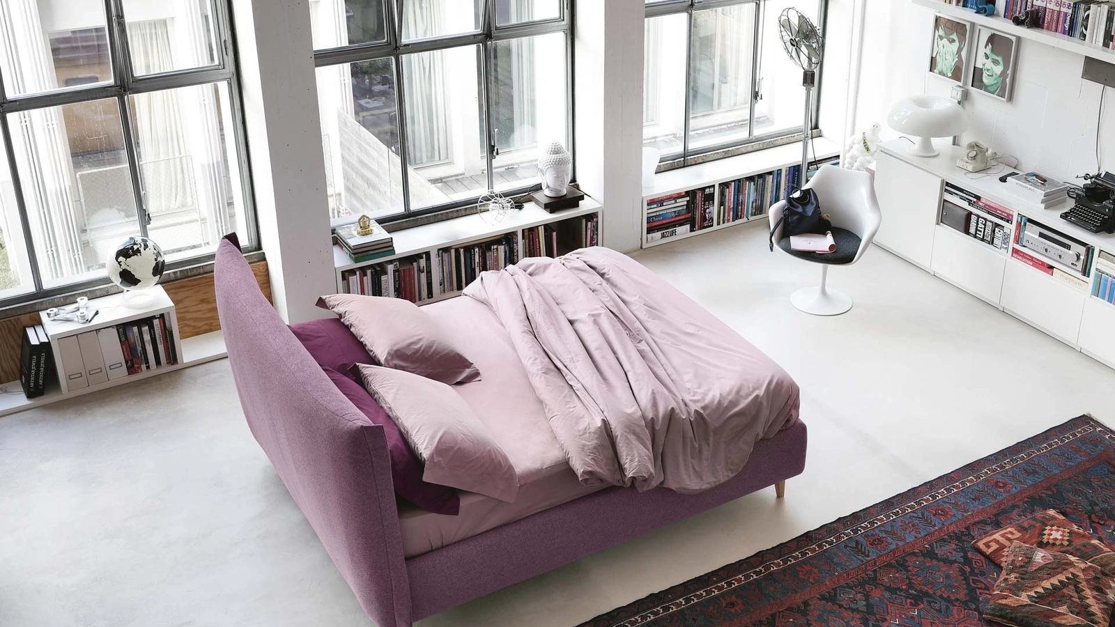 Letto moderno, in tessuto imbottito, con testiera Osaka di Noctis