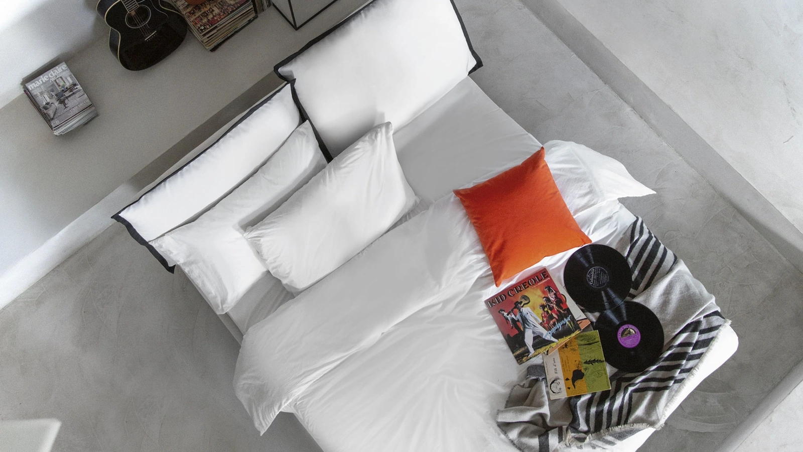 Letto moderno con testiera in tessuto So Pop di Noctis