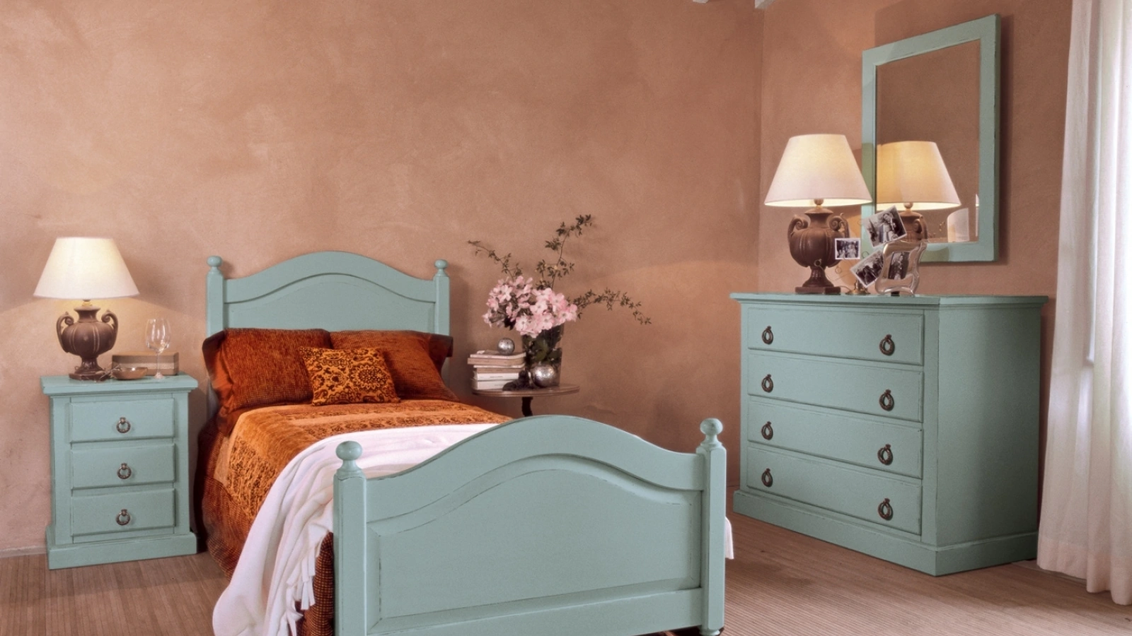 Letto singolo in legno laccato Milo di Tonin Casa