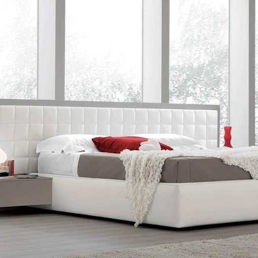 Letto con testiera Maya Boiserie di Spagnol Mobili