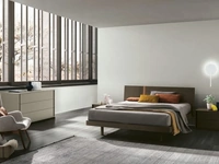 Letto con testiera Ken in materico rovere moka di Tomasella