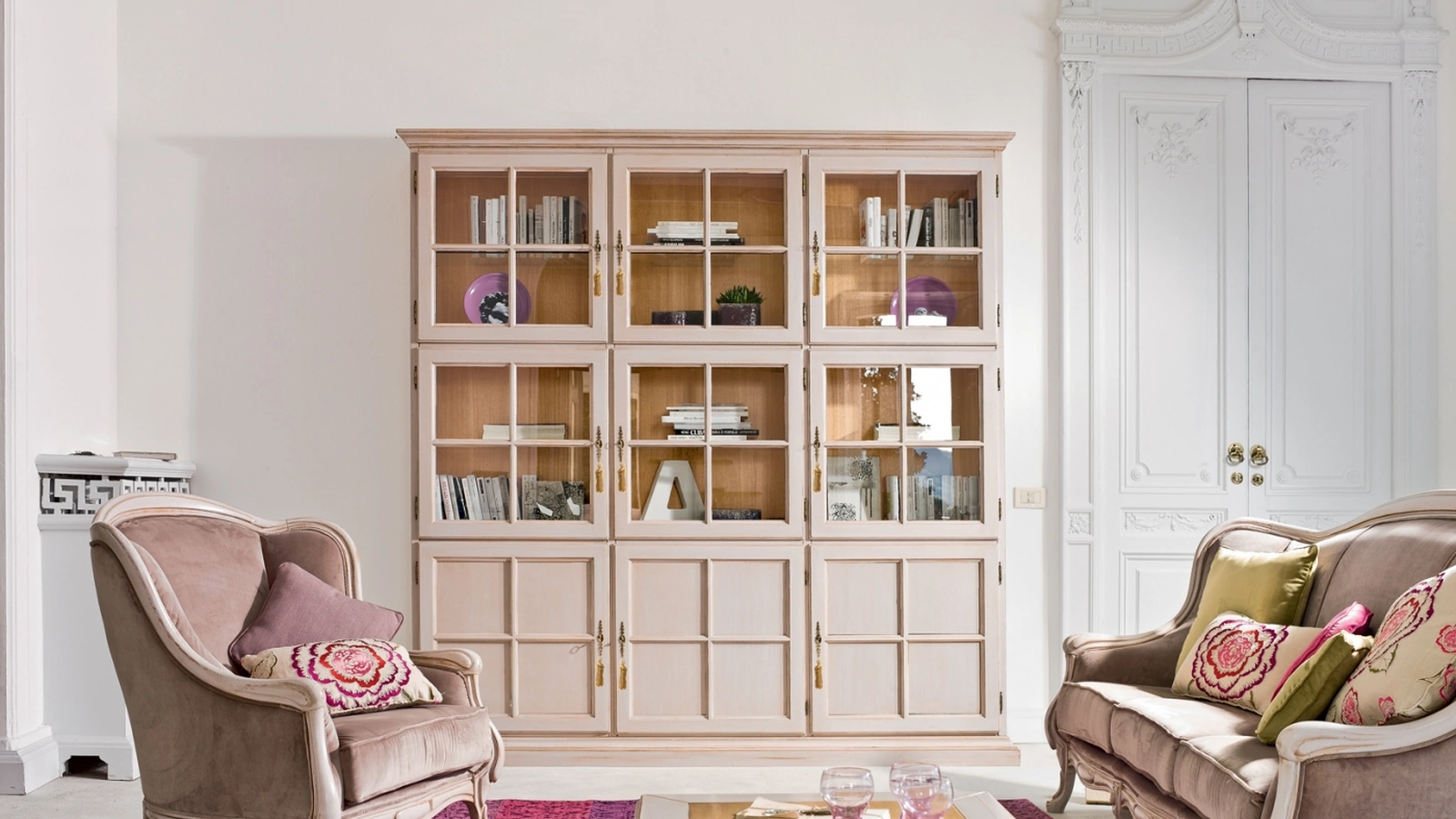 Libreria classica a muro in legno laccato e vetro Asada di Tonin Casa