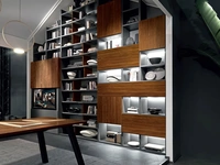 Libreria a muro Edis Sipario con porta tv a scomparsa in legno di palissandro e laccato opaco di Fimar