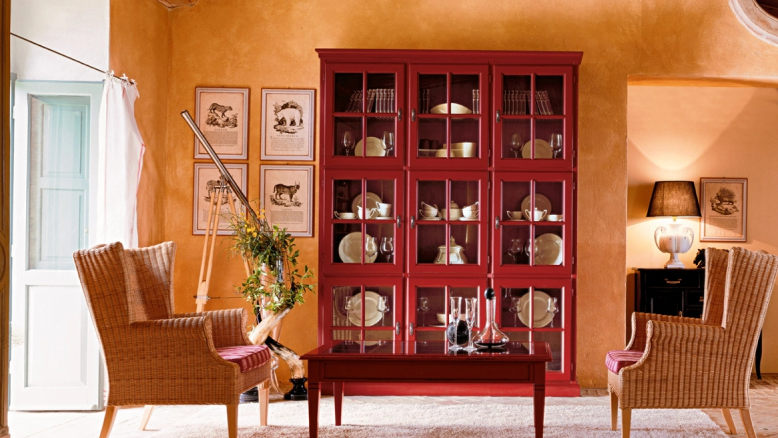 Libreria classica Paolina in legno laccato con ante in vetro e legno di Tonin Casa