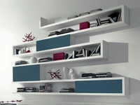 Libreria sospesa in rovere laccato inverno con ante scorrevoli in vetro satinato laccato Avio Side 18 di Fimar