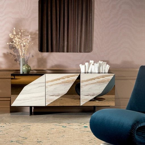 Madia Alcione con ante rivestite a specchio con inserti in gres porcellanato di Tonin Casa