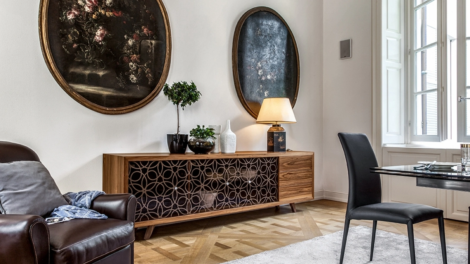 Madia Granada in legno e vetro decorato di Tonin Casa