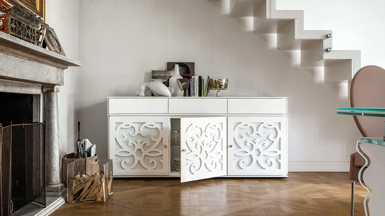 Madia Paris in Legno laccato Bianco e vetro di Tonin Casa