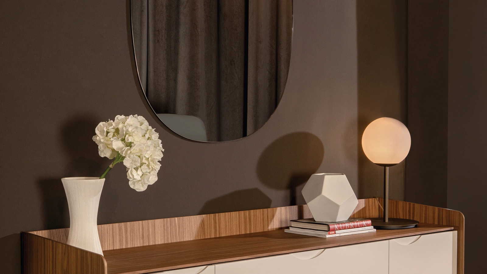 Madia Opera in legno e laccato Bianco di Tonin Casa