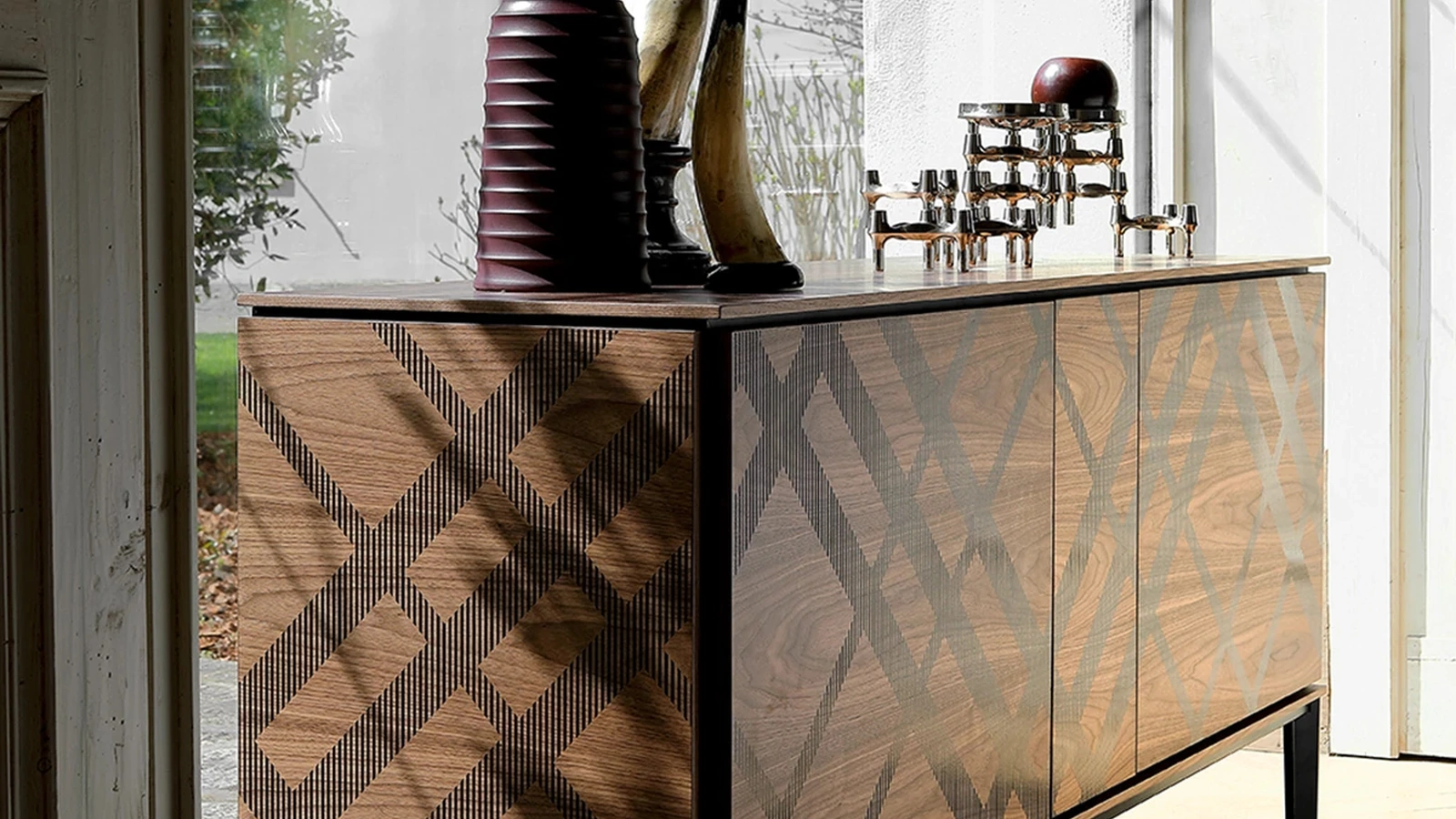 Madia Tartan in legno serigrafato di Tonin Casa