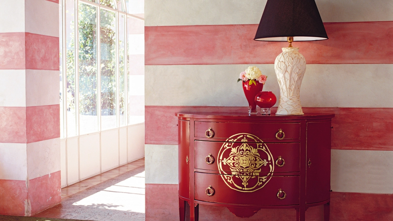 Mobile ingresso in legno laccato Bellot di Tonin Casa