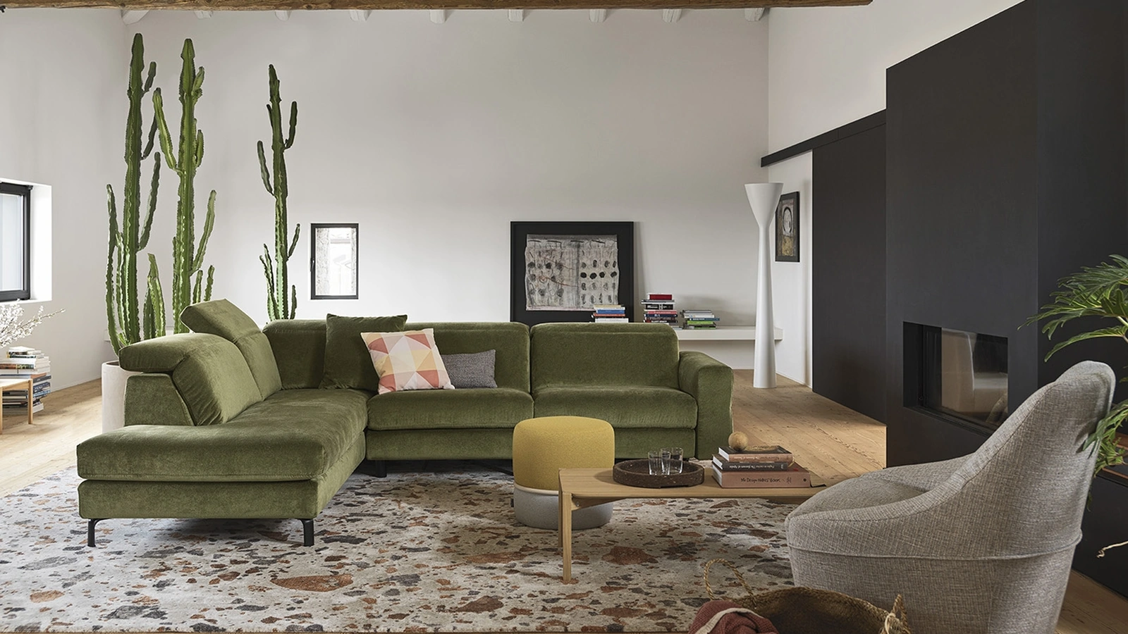 Divano ad angolo in tessuto con poggiatesta reclinabili Norma di Calligaris