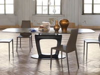 Sedia rivestita in cuoio Aida di Calligaris