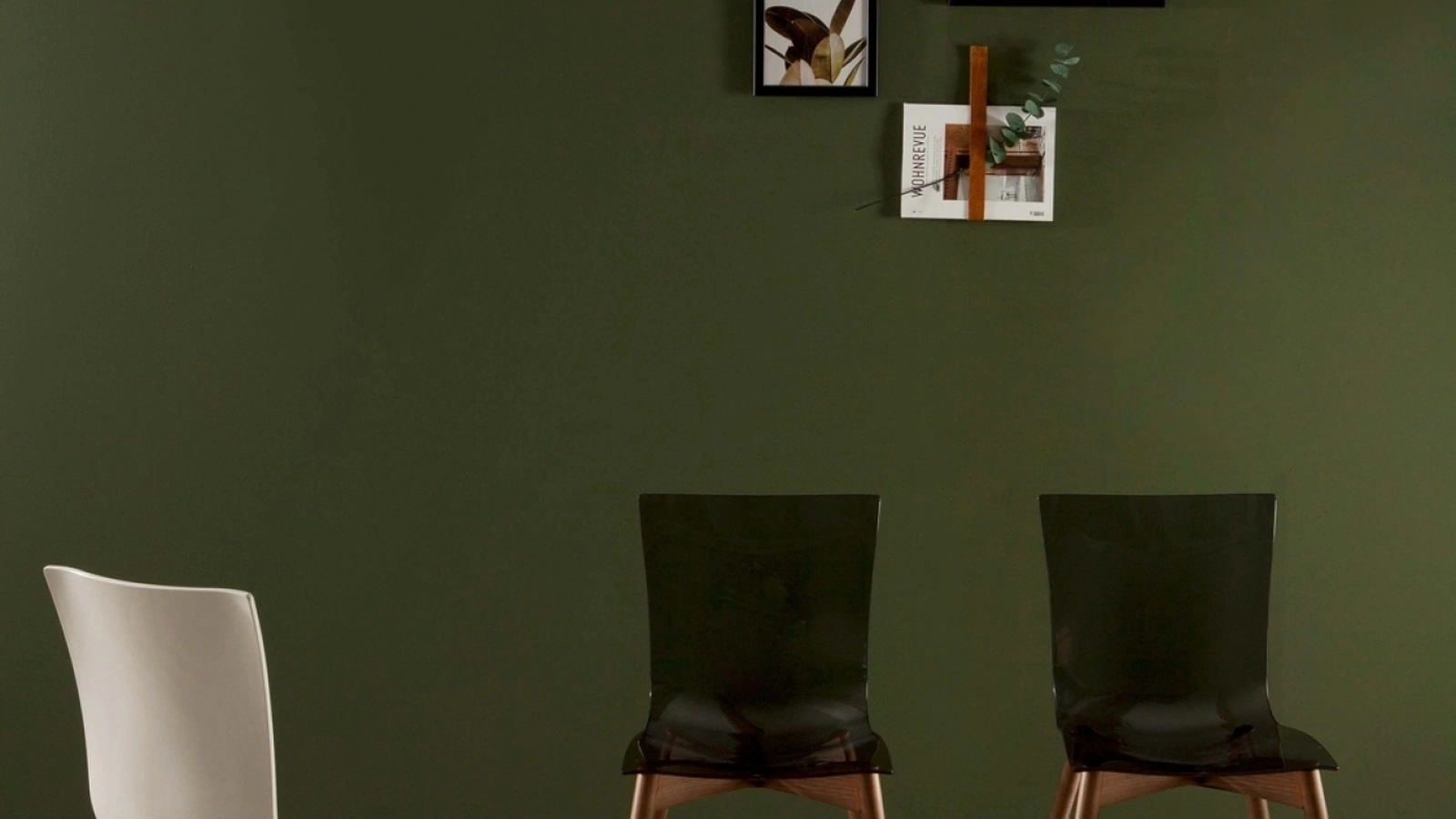 Sedia Aria Wood con seduta in polimerico e base in legno di Tonin Casa