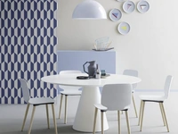 Sedia Babila LG in polipropilene con gambe in legno di Sedie Brianza