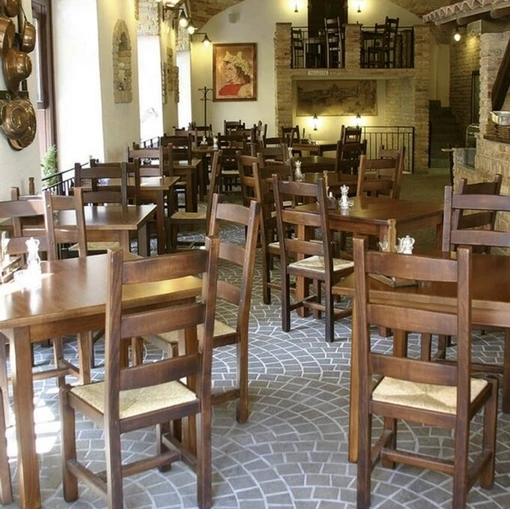 Sedia Brachetto in legno con seduta impagliata di Sedie Brianza