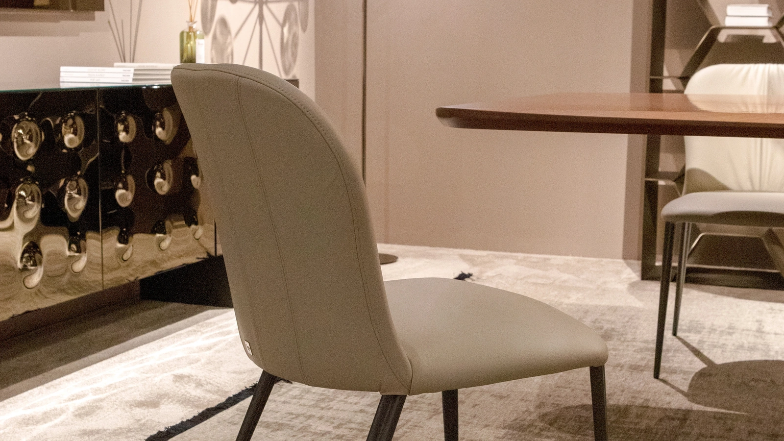 Sedia Bustier di Tonin Casa