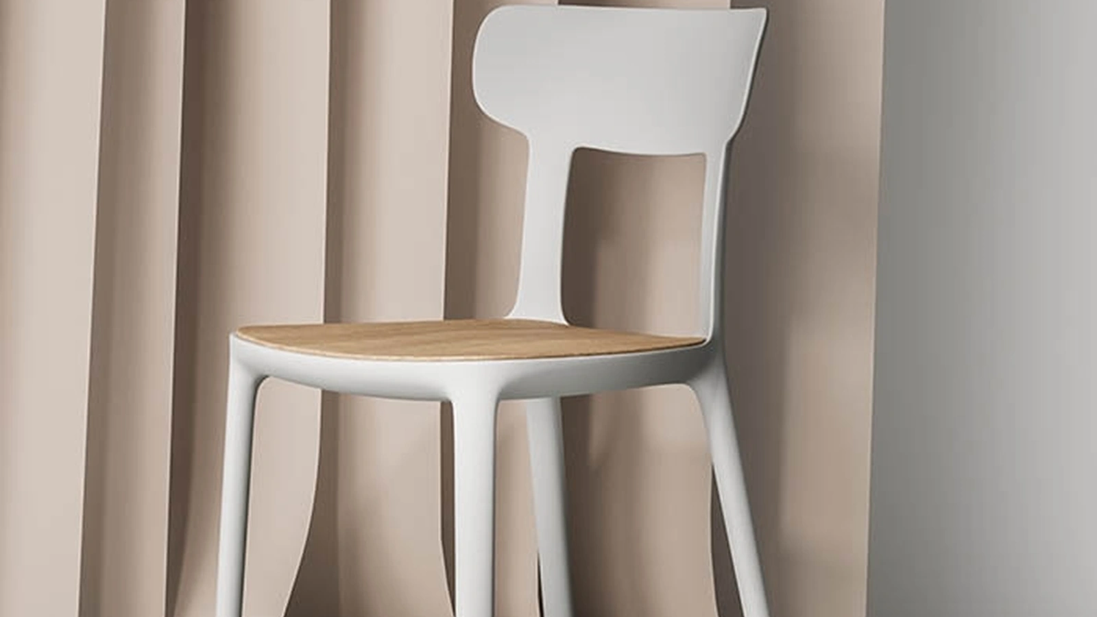 Sedia Canova in polipropilene con seduta in Frassino Naturale di Infiniti