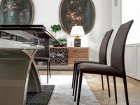 Sedia Charm completamente rivestita in pelle di Tonin Casa