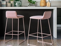 Sgabello in tessuto imbottito Riley Soft di Connubia