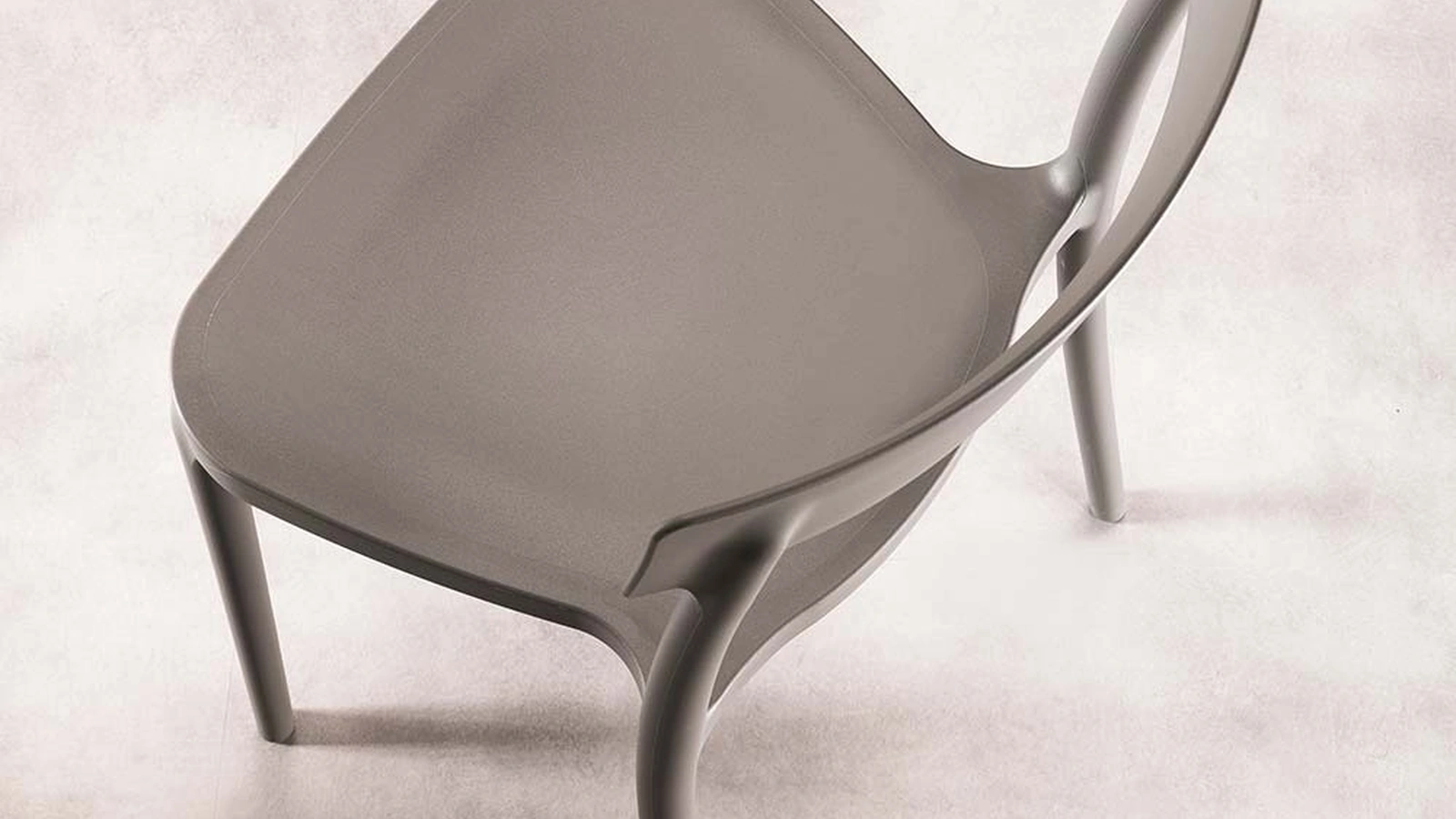 Sedia impilabile Corsocomo di La Seggiola