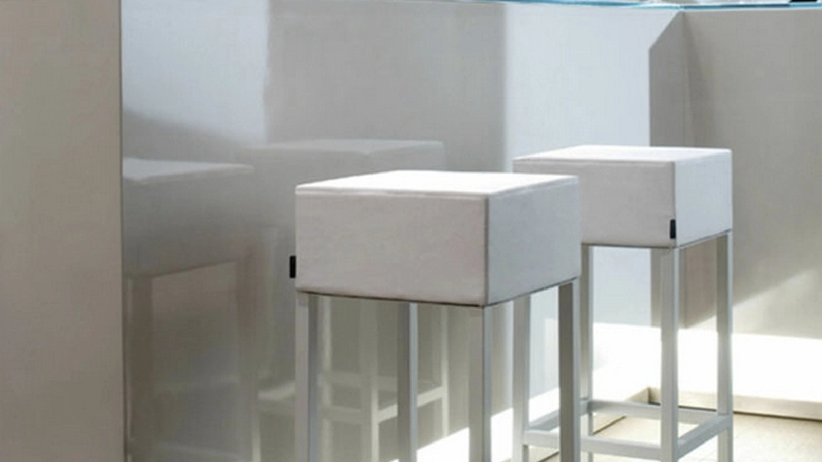 Sgabello Cube SG in tessuto imbottito e metallo di Sedie Brianza