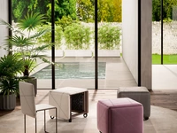 Sedia pieghevole in ecopelle Cubix di Ozzio