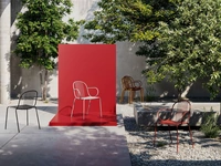 Sedia impilabile Diane di Infiniti