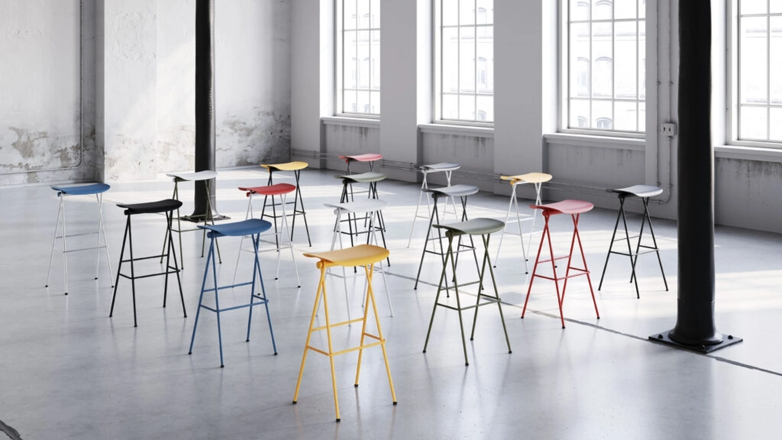 Sgabello Flip Stool di Infiniti