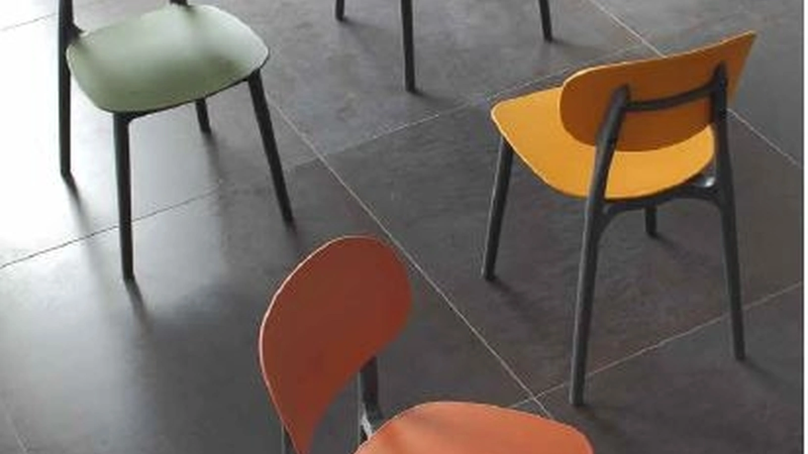 Sedia Fly Color in polipropilene di La Seggiola