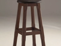 Sgabello Giotto SG con seduta in ecopelle e base in legno di Sedie Brianza