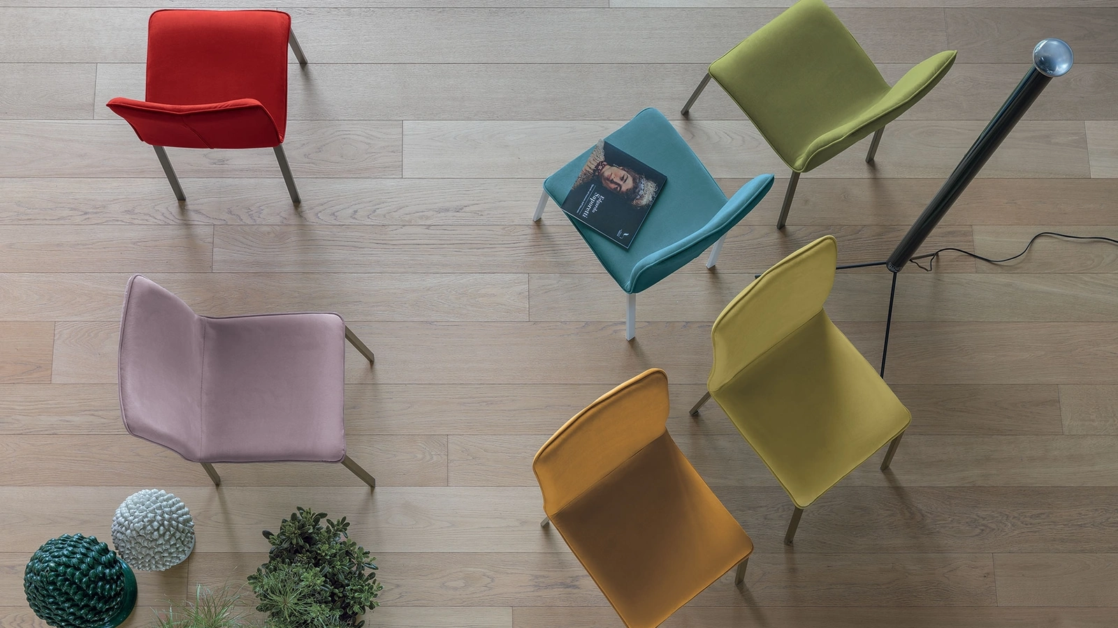 Sedia Glamour New di Target Point