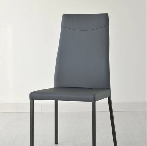 Sedia Grace in ecopelle con gambe in metallo di Sedie Brianza