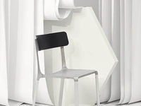 Sedia Ruelle in alluminio grezzo con schienale in Rovere di Infiniti