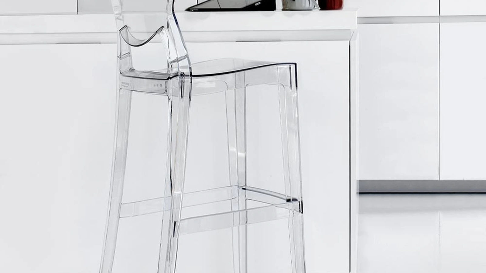 Sgabello Ink Stool 74 in policarbonato trasparente di La Seggiola