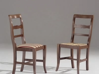 Sedia classica Iris in legno con seduta in tessuto imbottito o impagliata di Sedie Brianza