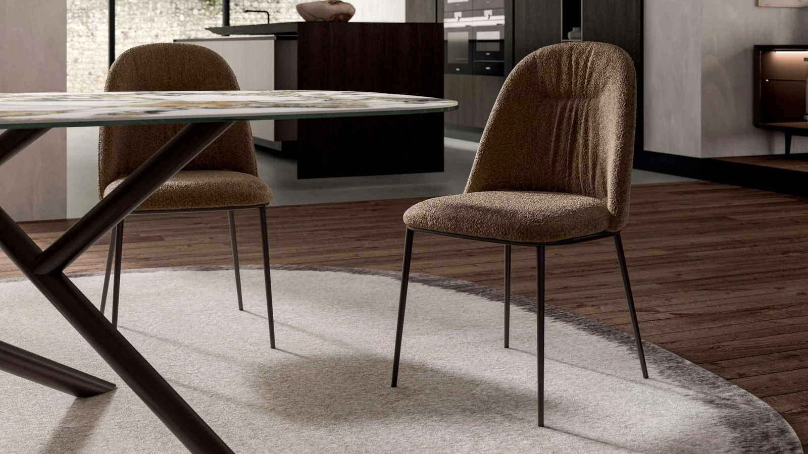 Sedia Juliette in tessuto imbottito con schienale bombato, delicatamente arcuato di Ozzio