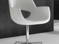 Sedia Key Cross in ecopelle di La Seggiola