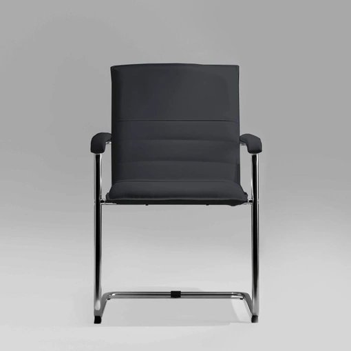 Sedia New Kubica in ecopelle con base in metallo cromato di La Seggiola