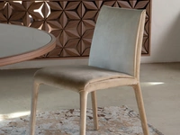 Sedia Lisa rivestita in pelle di Tonin Casa