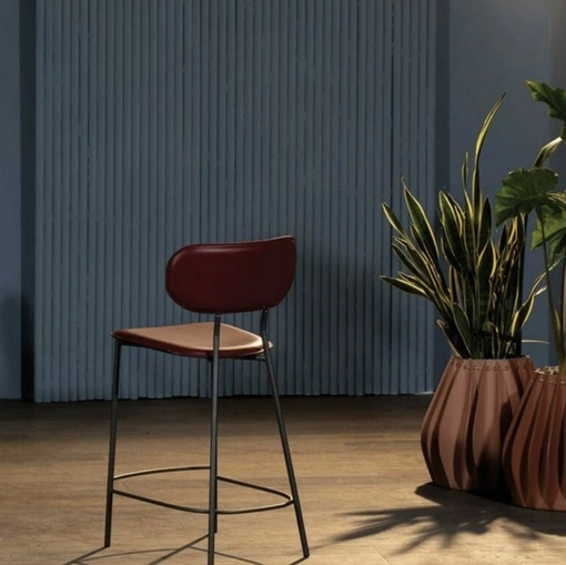 Sgabello Luna SG in cuoio con struttura in metallo di Sedie Brianza