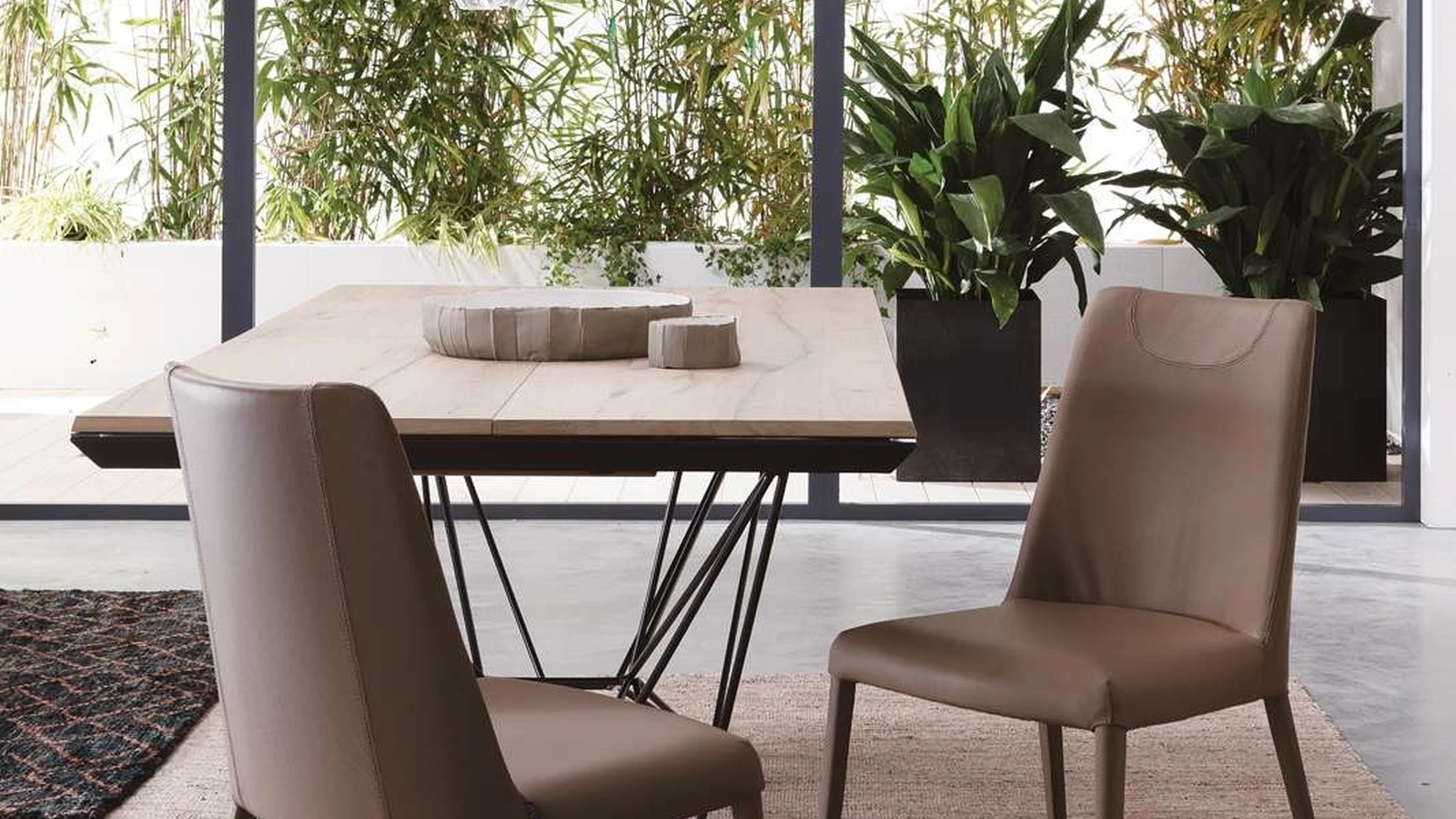 Sedia in pelle Sofia di Ozzio