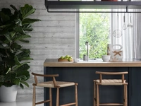 Sgabello Pelleossa in legno di rovere e seduta in paglia di fiume di Miniforms