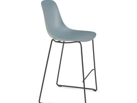 Sgabello Pure Loop Mono Kitchen Stool con scocca in polipropilene e telaio in tubolare di acciaio di Infiniti