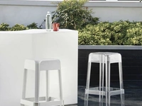 Sgabello Rubik SG in policarbonato Bianco o Trasparente di Sedie Brianza