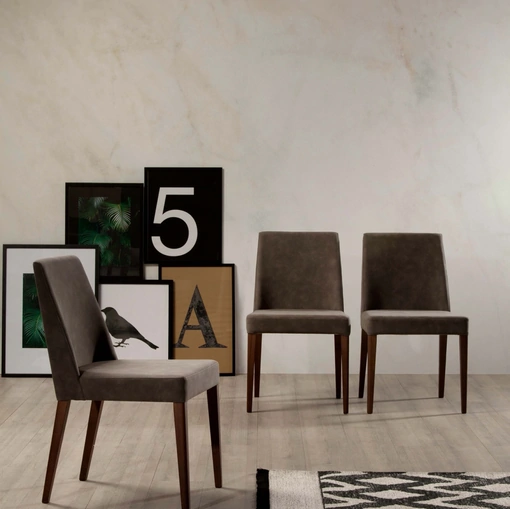 Sedia Sam con seduta rivestita in pelle di Tonin Casa