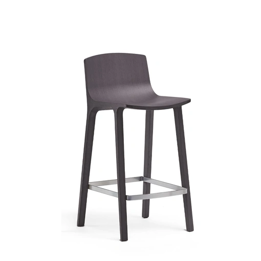 Sgabello Seame Stool in Rovere verniciato con poggiapiedi in acciaio di Infiniti