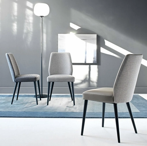 Sedia Isabel in tessuto imbottito di Sedie Brianza