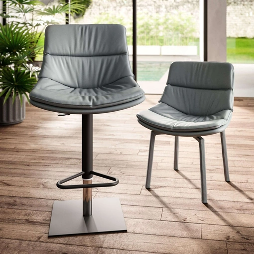 Sgabello in pelle Noa di Ozzio