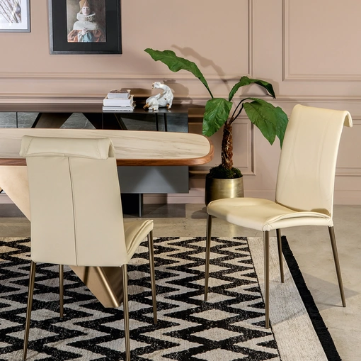 Sedia Sofia rivestita in pelle di Tonin Casa